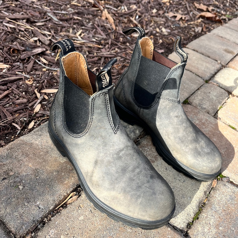 Blundstone | #587 Classics Rustic Gray Black Leather Boots Size 6.5 womens